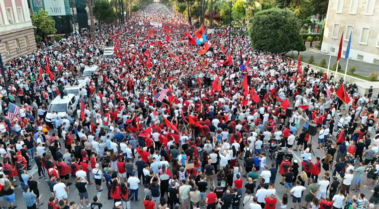 Albania: Protests against a construction project by Trump’s son-in-law, Jared Kushner, in Tirana