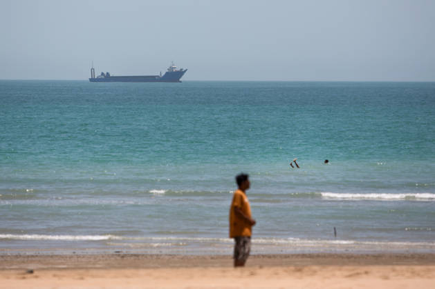 Iran, shipping traffic in the Strait of Hormuz