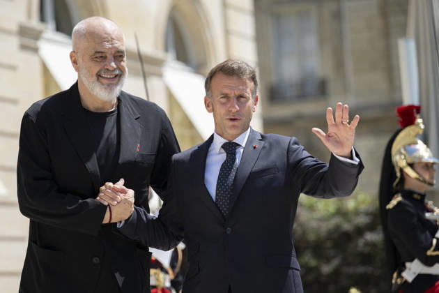 France: Emmanuel Macron welcomes Edi Rama to Paris