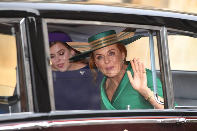Princess Eugenie marries, arrival of royal family in Windsor