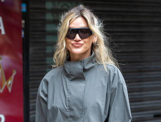 Celebrity, Ashley Roberts bei den Global Radio Studios in London