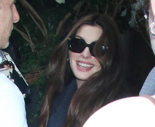 Celebrity, Anne Hathaway unterwegs in New York