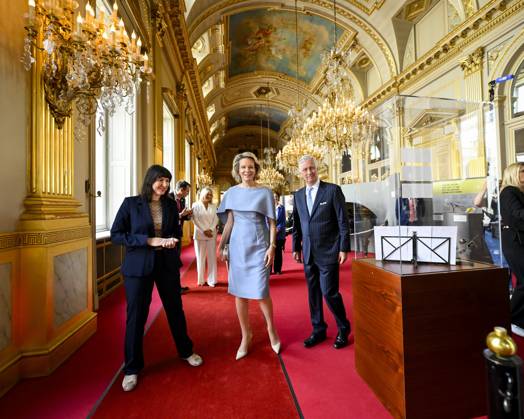 Royals, König Philippe und Königin Mathile von Belgien besuchen wiedereröffneten Königlichen Palast in Brüssel