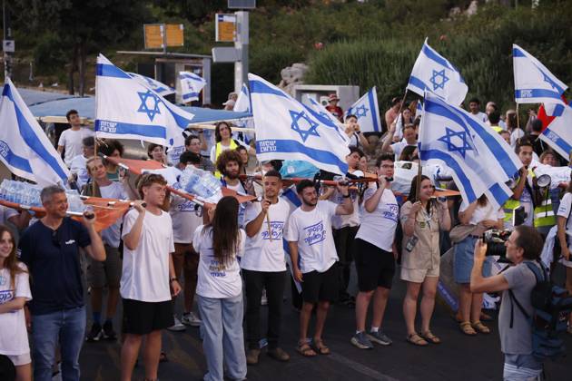 Israel: Demonstration calling for equal treatment regarding compulsory military service