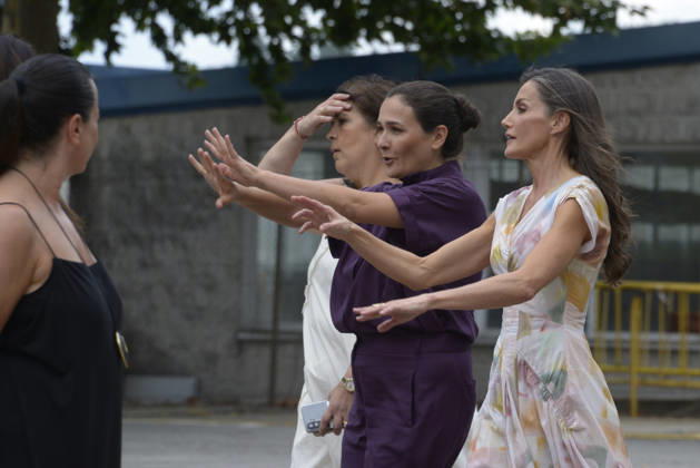 Royals: Queen Letizia visits the Adolfo Domínguez fashion house in San Cibrao das Vinas