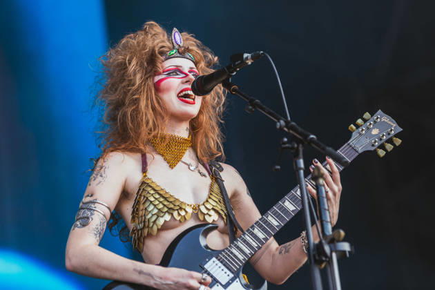 Entertainment: Pictures of the Day