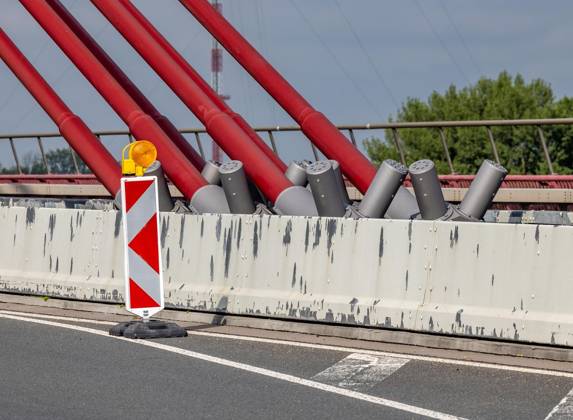 North Rhine-Westphalia, main inspection of the Wesel Lower Rhine Bridge