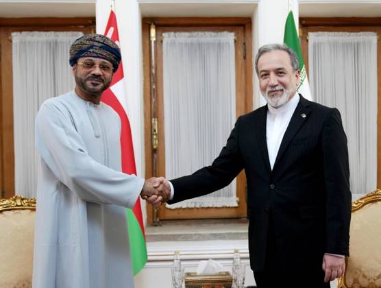 Iran: Abbas Araghtschi meets Badr bin Hamad al-Busaidi in Tehran