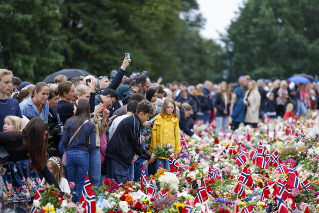 Royals, Death of King Harald of Norway, Mourning in Oslo
