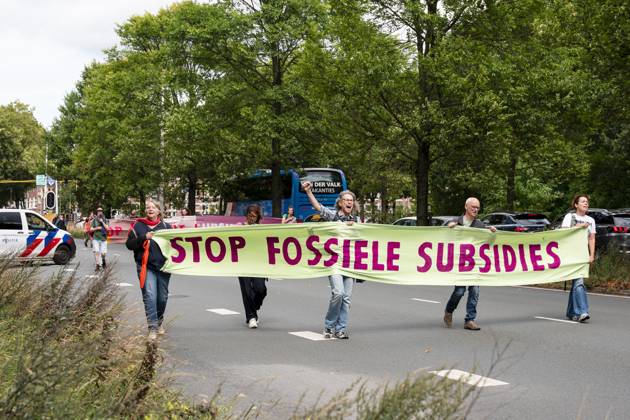 Niederlande, Klimaaktivisten blockieren A12 in Den Haag