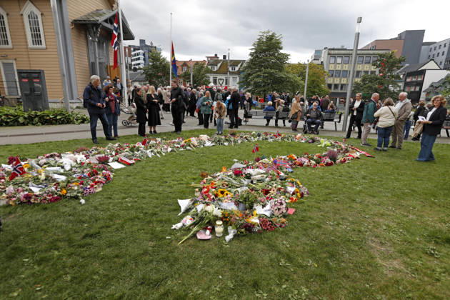 Royals, Death of King Harald of Norway, Memorial service in Tromsø