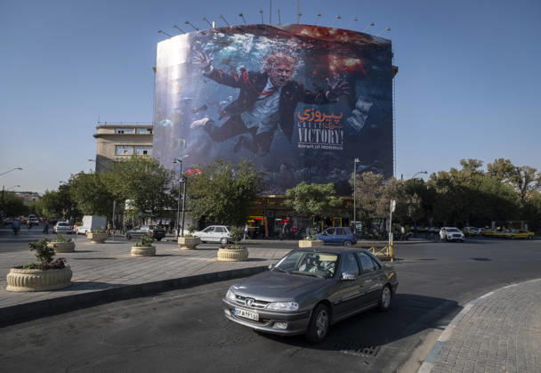 Iran, Donald Trump Abbild auf Plakat in Teheran