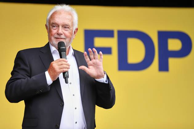 Saxony-Anhalt: FDP election campaign rally ahead of the state election, featuring Wolfgang Kubicki in Halle