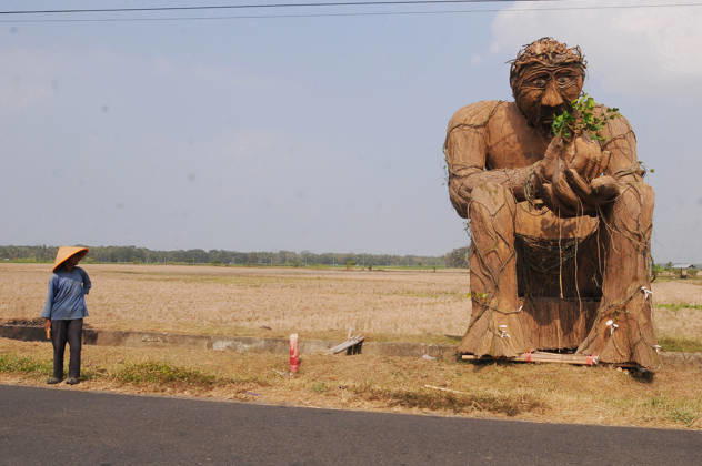 Indonesia: Paper doll promotes environmental protection in Purworejo