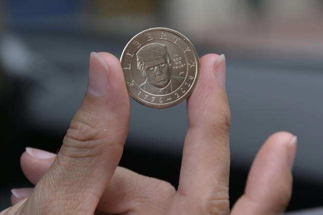 USA, issue of a Trump dollar coin