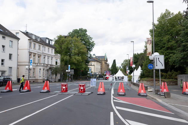 NRW, Vollsperrung der Adenauerallee wegen Bürgerfest in Bonn