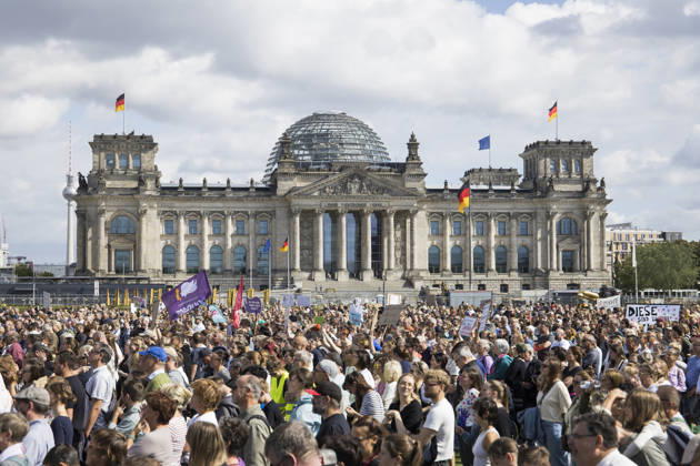 Berlin, Es reicht! Gesundheit statt Sparwahn Demonstration gegen Sparmaßnahmen im Gesundheitssystem