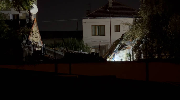 Frankreich, Gasexplosion in Wohnhaus in Aubervilliers