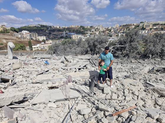 War in the Middle East, Lebanon, Israeli attacks in the south of the country