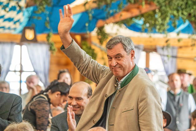 Bavaria, Political Farce