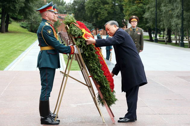 Moscow: To Lam visits Russia