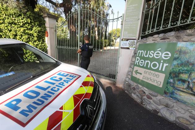 A spate of burglaries in France: impressions from Cagnes-sur-Mer