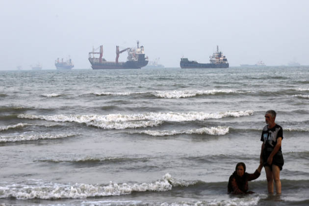 Iran, shipping traffic in the Strait of Hormuz