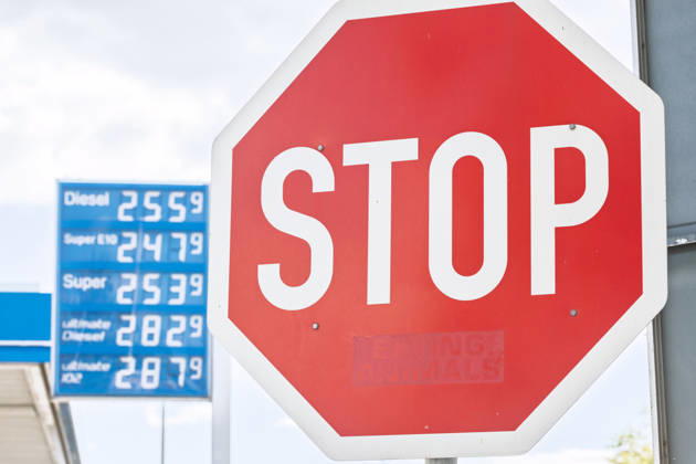 North Rhine-Westphalia, price board at a petrol station in Bonn