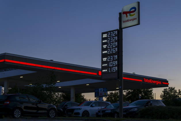 Bavaria, price boards at petrol stations in Bad Wörishofen