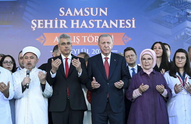 Türkei, Recep Tayyip Erdogan bei Eröffnungsfeier des städtischen Krankenhauses von Samsun