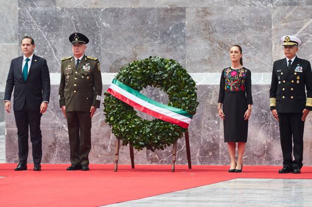 Mexico, a memorial service for the defenders of Chapultepec Fortress