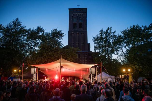 NRW, Platzhirsch-Festival in Duisburg