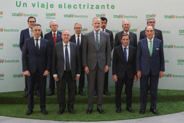Royals: King Felipe VI of Spain opens the Iberdrola exhibition in Madrid