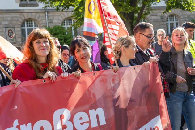 Germany: Demonstration against cuts to social services in Berlin