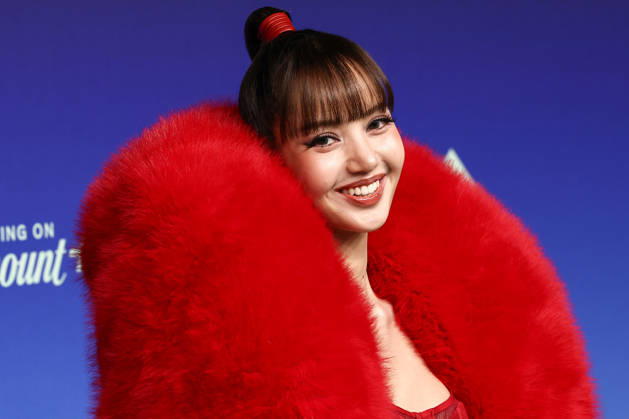 Black Pink release the documentary *Always Lalisa* about Lisa Manobal, archive footage