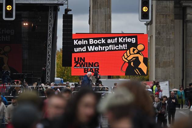 Berlin, ‘Unzwingbar’ demonstration – No to war and conscription