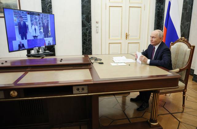 Russland, Wladimir Putin bei Videokonferenz in Moskau