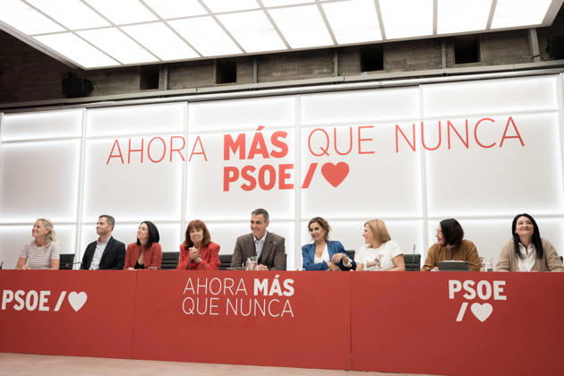 Spanien, Sanchez ruft vorgezogene Parlamentswahlen aus und leitet PSOE-Exekutivsitzung in Madrid