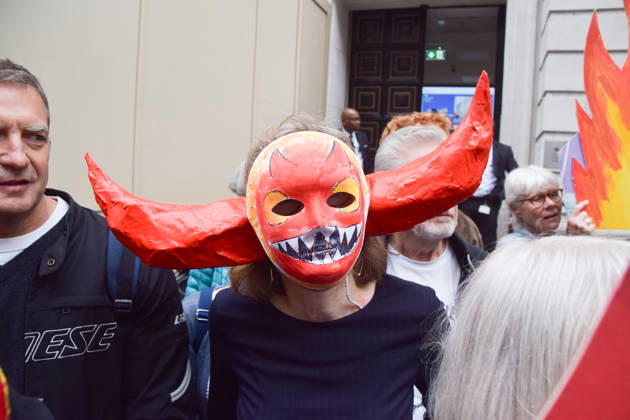 Großbritannien, Fossil Free London Protest gegen Rosebank-Ölfeld in London