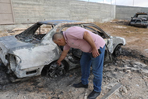 Nahostkonflikt, Westjordanland, Mutmaßlicher Brandanschlag auf Fahrzeuge in Hebron