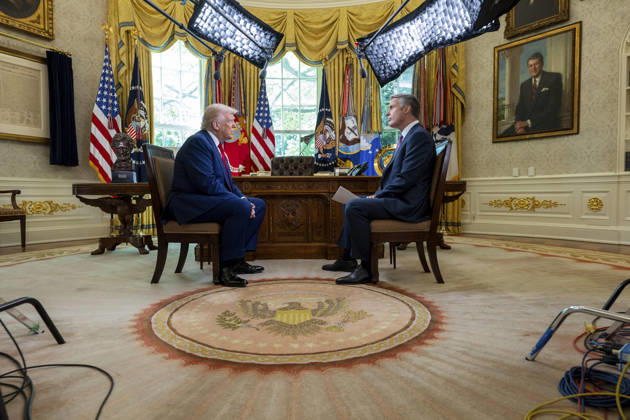 USA, Donald Trump trifft ABC News Korrespondenten Terry Moran in Washington