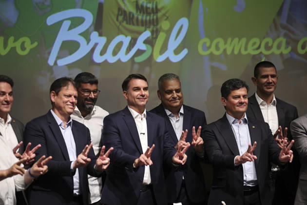 Brasilien, Treffen von Flavio Bolsonaro mit Abgeordneten in Brasilia