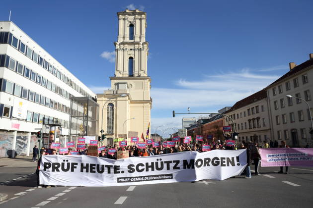 Brandenburg: Demonstration in Potsdam calling for the Federal Constitutional Court to review far-right parties