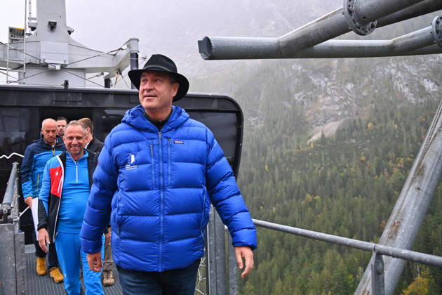 Bayern, Markus Söder an der Zugspitze und der Umweltforschungsstation Schneefernerhaus
