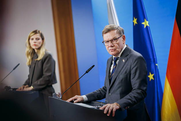 Berlin, Johann Wadephul trifft Welislawa Petrowa-Tschamova