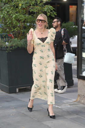 Celebrity, Gäste vor den NBC Studios in New York