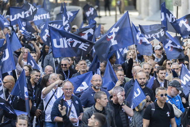 Frankreich, Demonstration von Polizisten in Paris
