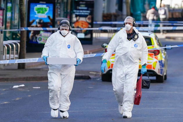 UK: Police operation following a shooting in Nottingham