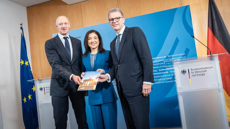 Berlin: Presentation of the Made for Germany initiative’s location report