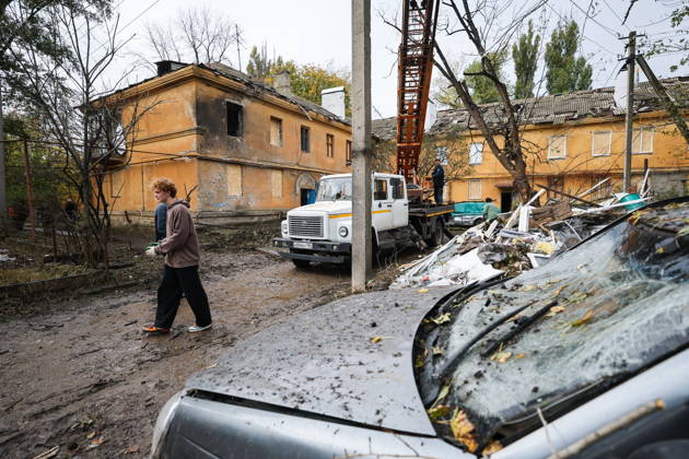 War in Ukraine: Damage following a drone attack in Donetsk